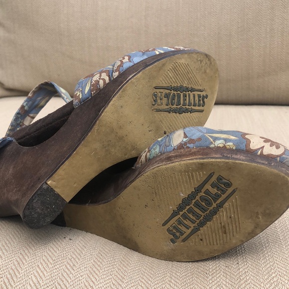 Clogs - Picture 4 of 5